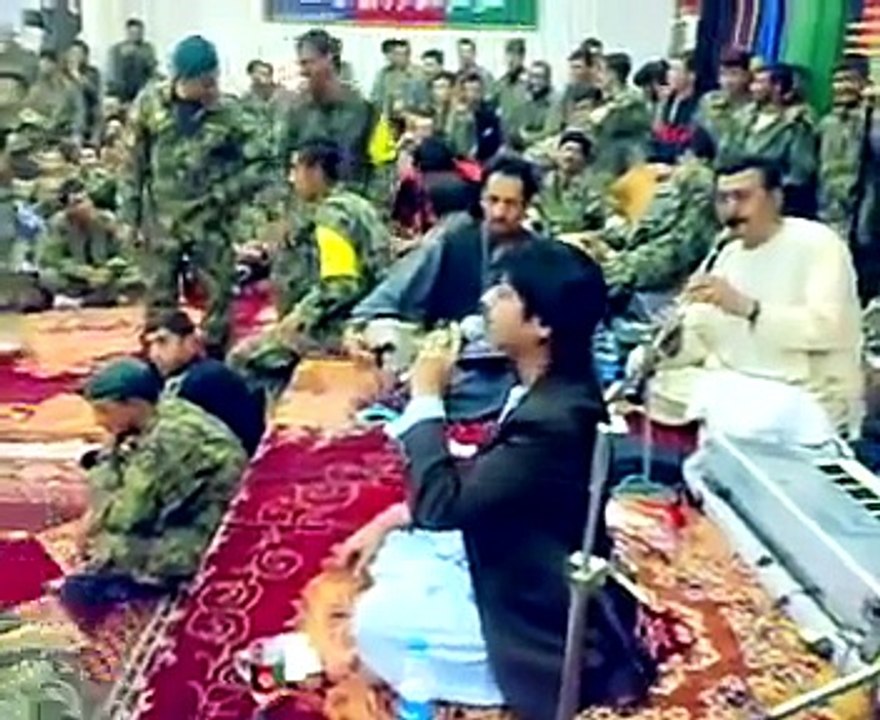 Pashto Mast song and funny dance by afghan soldier