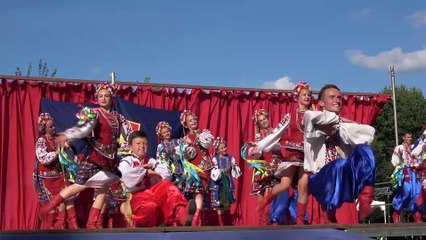 Festival de folklore d'Anjou et du monde à La Ménitré le 24 juillet 2016. Ukraine