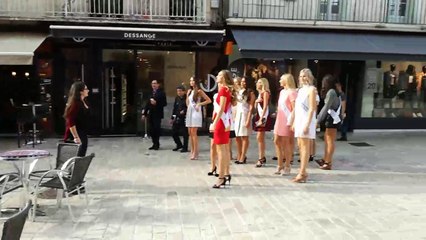 Election de Miss Aquitaine : les candidates défilent dans les rues de Villeneuve-sur-Lot