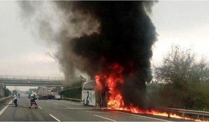 Otobüs alev alev yandı