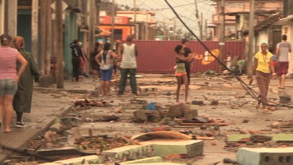 Matthew deja el oriente de Cuba con graves destrozos