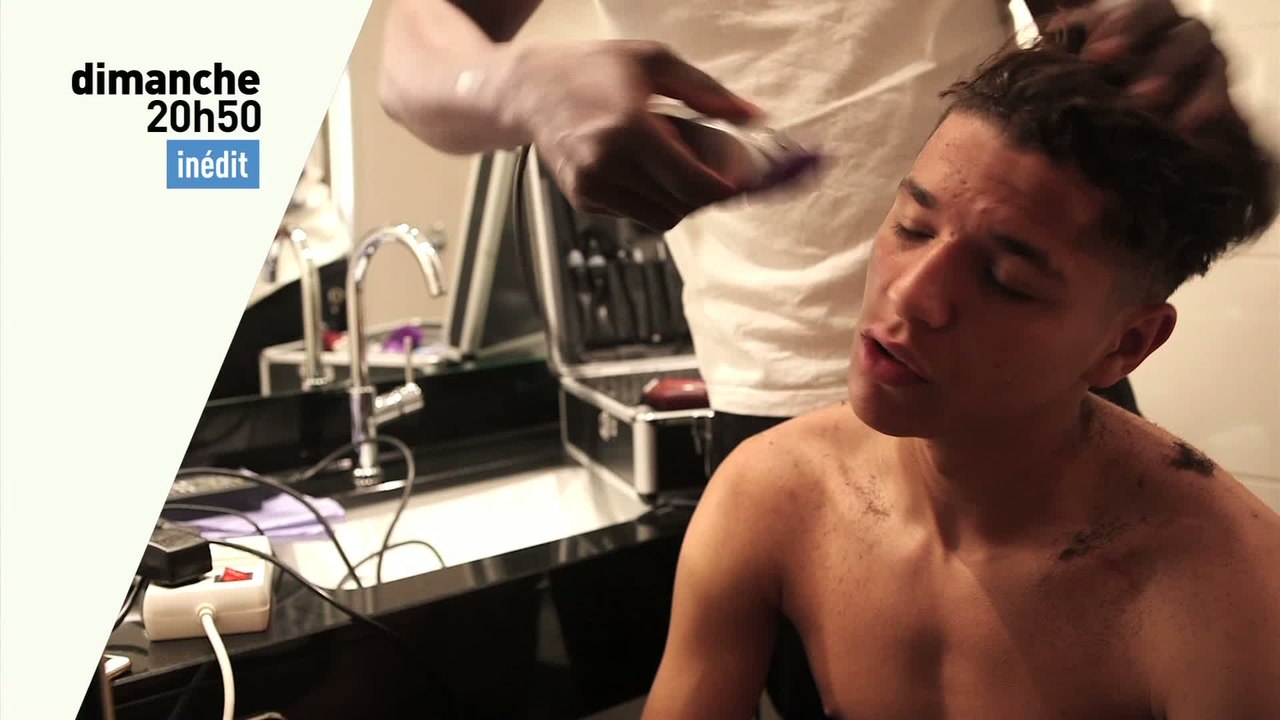 Foot - L'Equipe Explore - Petits frères des Bleus - Teaser : Amine Harit chez le coiffeur
