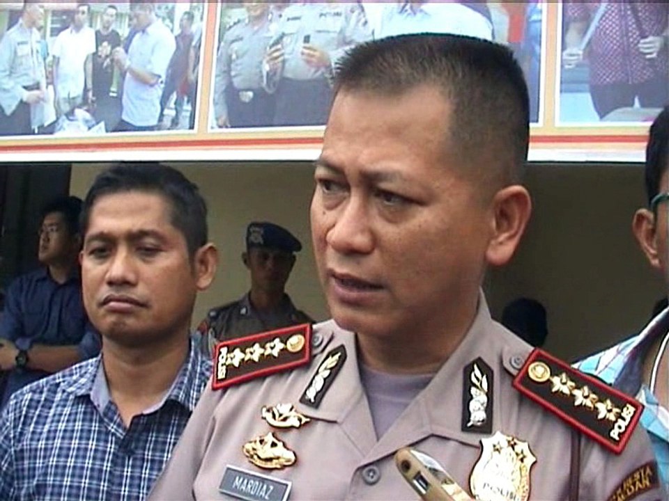 MEDAN - PEMBUNUH BAYI DITANGKAP - PART 2