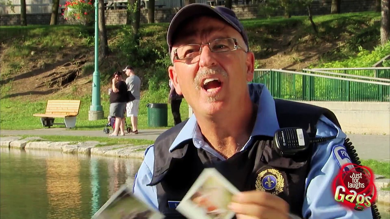 Naked Statue Fondling Prank