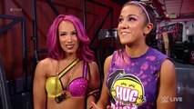 Bayley's got Sasha Banks' back: Raw, Oct. 3, 2016