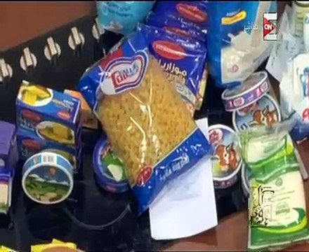 لدعم الشركة لـ الشعب يأمر .. عمرو أديب يوزع حلاوة بالقشطة للضيوف على الهواء