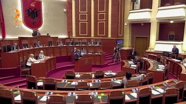 360° Gradë -BERISHA VENDOS NE KUVEND PARODIN E ISMET DRISHTIT