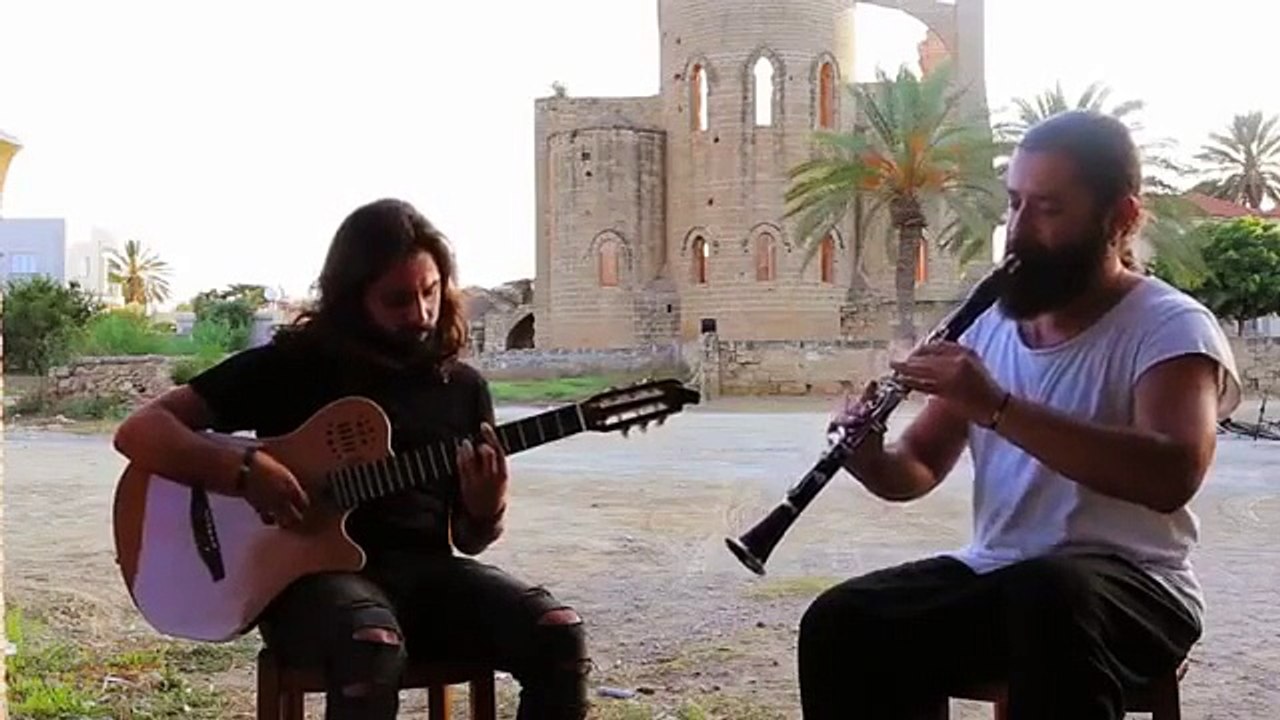 Koray Avcı - Mağusa Limanı (Akustik Canlı Performans)