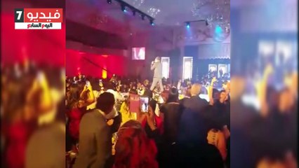 بالفيديو.. عمرو دياب يبدأ حفل "الماسة" بأغنية "الليلة"