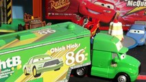 Pixar Cars Lightning McQueen vs Shifty Sidewinder in Willys Butte Challenge