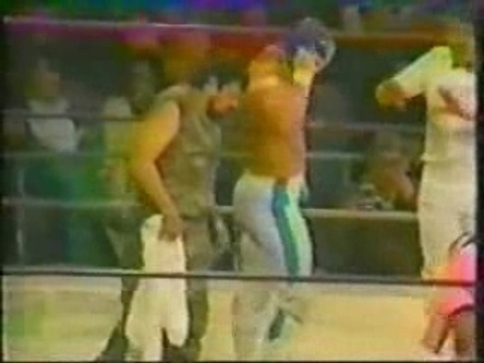 CMLL - Villano III Vs Pegasus Kid (Chris benoit) - Mask