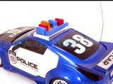 Voitures télécommandées de police jouets pour les enfants