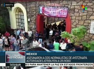 Скачать видео: México: asesinados, 2 normalistas de Ayotzinapa