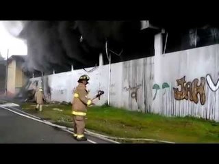 Incendio en Tambor de la Avenida Nacional