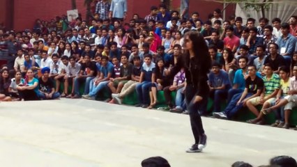 College Girl Dance Performance | Indian college Girl Dancing Video | Indian Girl Dance In College