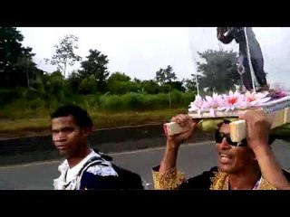 Devotos del Cristo Negro hacen peregrinaje