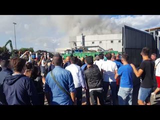 Gricignano (CE) - #NoPuzza, incendio alla Ecotransider -3- (05.10.16)