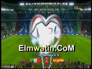 جماهير ايطاليا تساند اللاعبين بـ " forza azzurri " امام اسبانيا