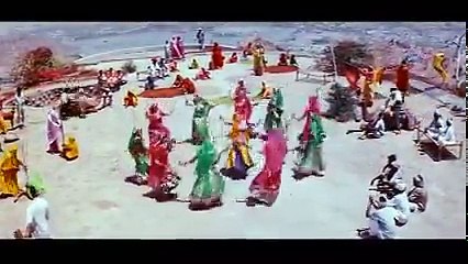 Ghoonghat Ki Aad Se - Hum Hain Rahi Pyar Ke  indian old song