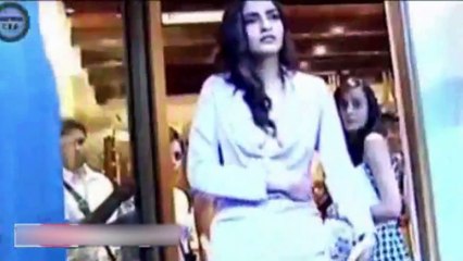 Download Video: Bollywood Actress's Wardrobe Malfunctions || oops Moments of Actress Jacquline, Alia Bhatt