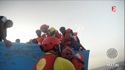 Migrants : les nouveaux gardes-frontières de l'UE déployés