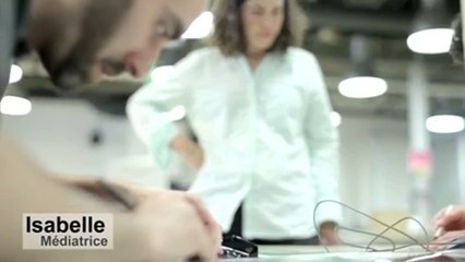 Portrait d'Isabelle, médiatrice du Fab Lab