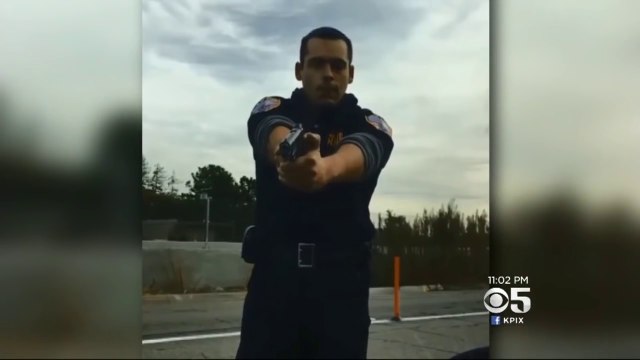 Renverser un plot en voiture et se faire braquer par un flic