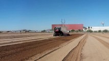 Трактор VERSATILE DT550 на броновании в США, штат Аризона
