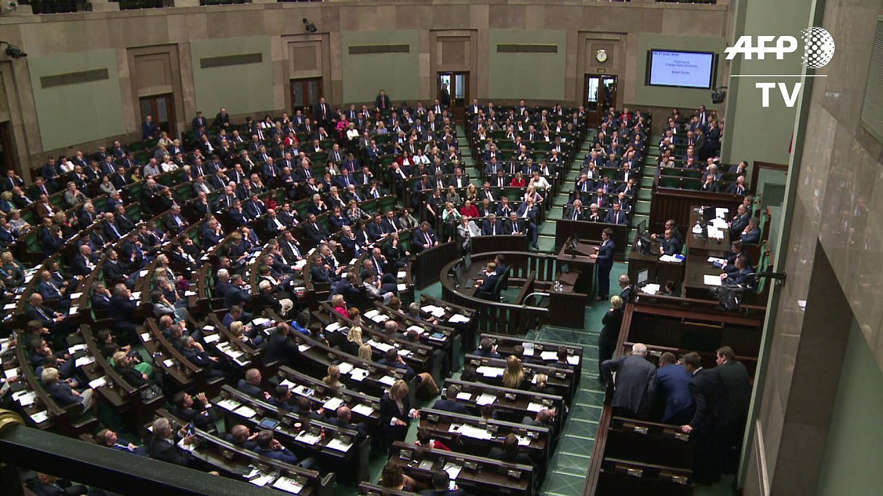 Parlamento polaco rechaza prohibición del aborto