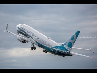New Boeing Plane Has Incredible Climb After Takeoff