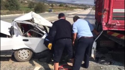 Kastamonu'da Otomobil Kamyona Çarptı: 1 Ölü, 1 Yaralı
