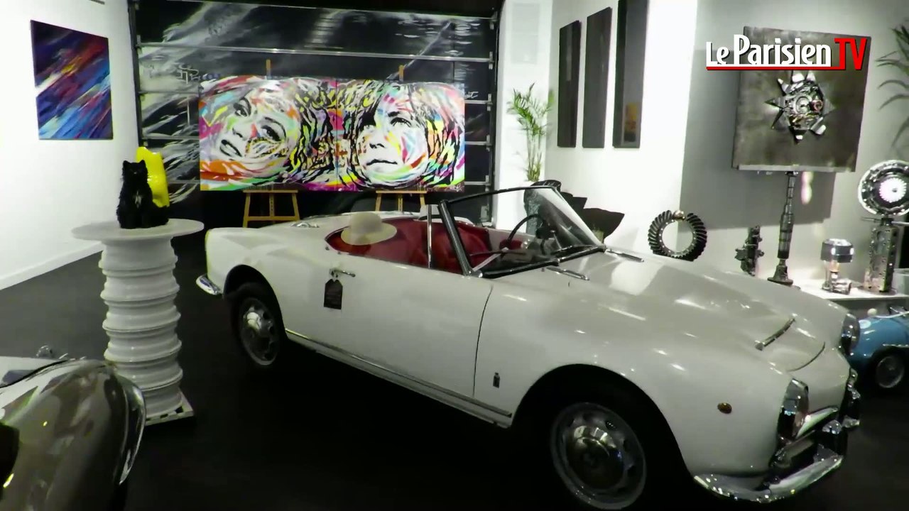 Une galerie d'art contemporain ouverte aux voitures de collection