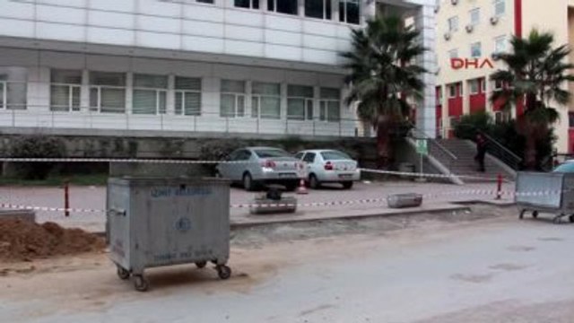 Kocaeli - Adliyenin Yanına Bırakılan Çanta Fünye ile Patlatıldı