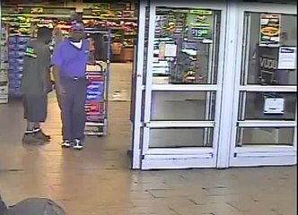 Il se déguise en livreur pour voler