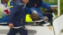 Enner Valencia feint une blessure pour échapper à la police !