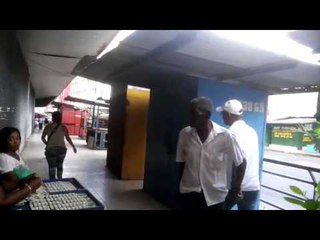 Buhoneros hacen caso omiso a decreto - Cumbre de las Américas