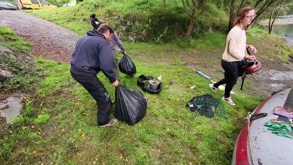Nettoyage du gave de Pau avec l'association Pose ta graine