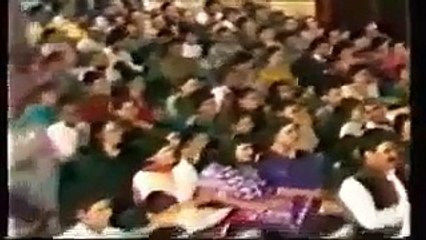 Moin Akhtar VS Bushra Ansari Very Funny @The Kapil Sharma Show
