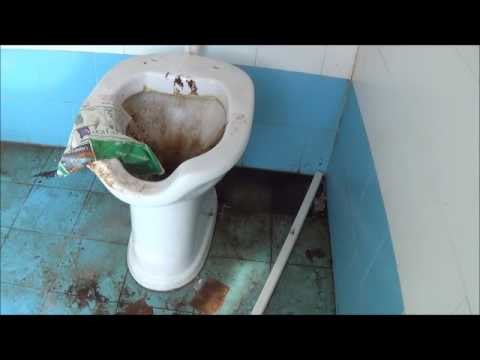 Aversa (CE) - Il Parco Balsamo ripulito e poi tornato nel degrado (06.10.16)