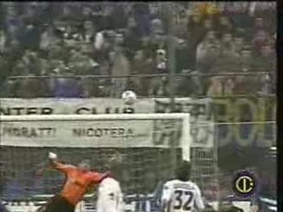 Alvaro Recoba El Chino