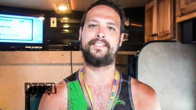 Veil of Maya - BUS INVADERS Ep. 1048 [Warped Edition 2016]