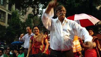 Aniruddha Bapu - Lord Ganesha Punarmilap Procession 2014 (Clip 35)