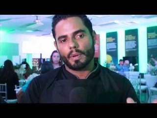 Cocinando con cerveza y un mensaje sobre el alcohol