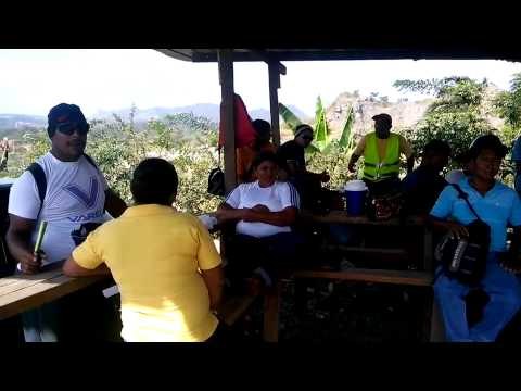Disconformidad de trabajadores de Techos de Esperanza