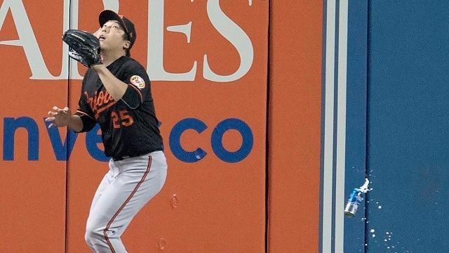 Man charged in Blue Jays beer-throwing incident