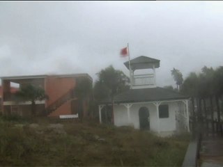 যুক্তরাষ্ট্রে আঘাত হানলো হারিকেন ম্যাথিউ