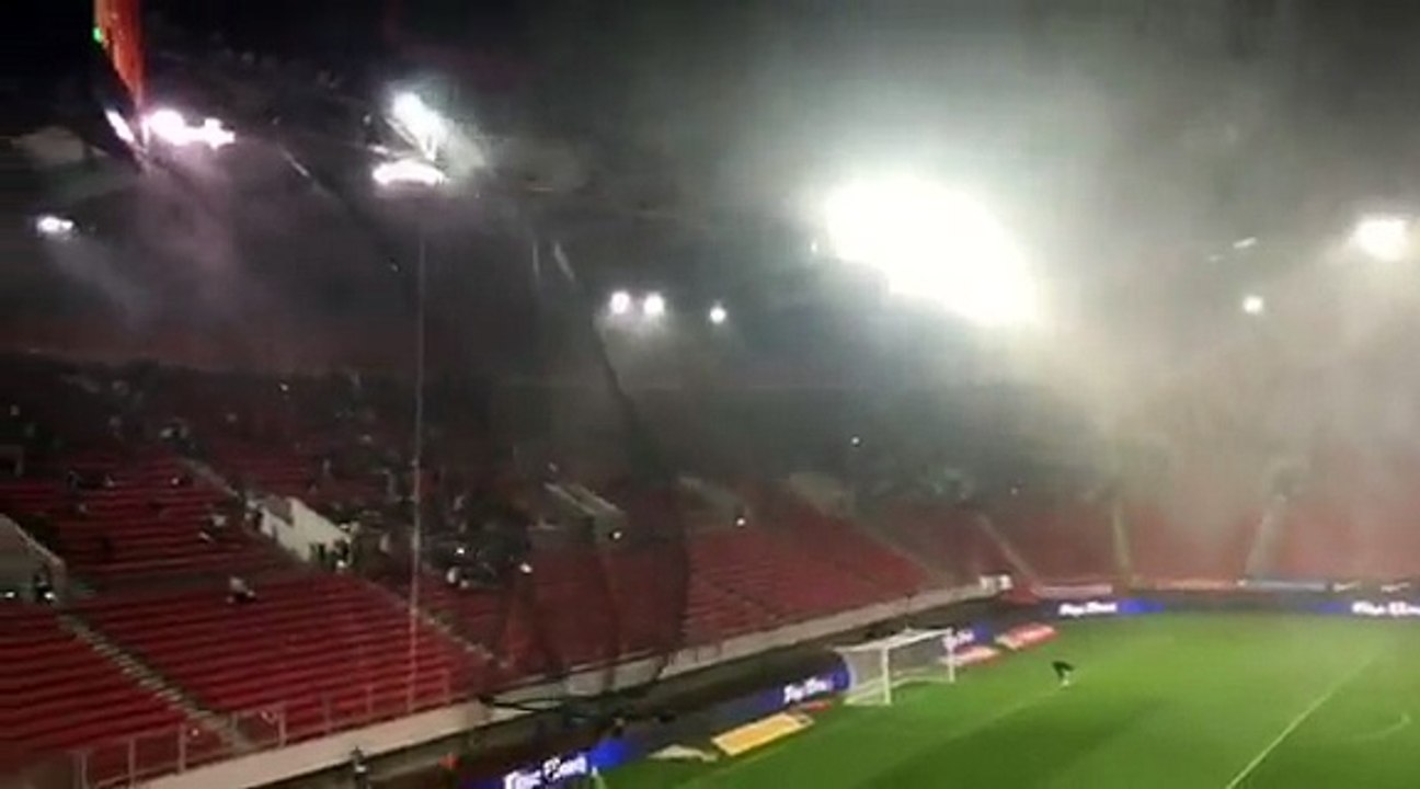 H βροχή στο Καραϊσκάκης