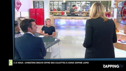 C à Vous : Christine Bravo offre des sous-vêtements à Anne-Sophie Lapix (Vidéo)