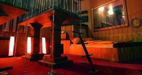 Erkekler Cinsel İlişki Karşılığı Ücretsiz Ev Kiralama İlanı Verdiler