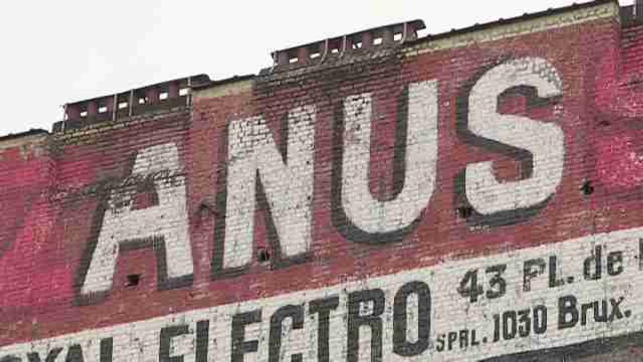 Los grafitis sexuales gigantes de Bruselas, un misterio aún sin resolver